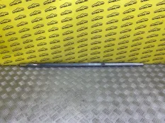 Молдинг стекла двери передней правой наружный Chrysler Grand Voyager V (2008-2015) 2009 5109810AA МИНИВЭН 2.8 D