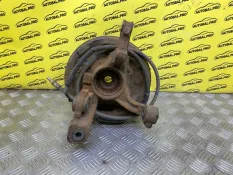 Кулак задний правый Dacia Duster 2010-2017 2014 430184438R 1.5 D K9K858