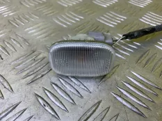 Повторитель поворота в крыло Toyota Hilux (2005-2015) 2005 8173102060 ПИКАП 3.0 D 1KDFTV, передний