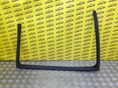 Уплотнитель двери задней левой Chrysler Grand Voyager V (2008-2015) 2009 04894687AC МИНИВЭН 2.8 D