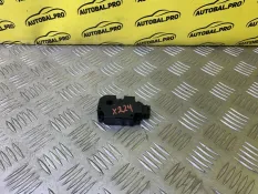 Моторчик заслонки печки Mercedes-Benz GLB 200 (2019-н.в) 2021 A0999063502 ВНЕДОРОЖНИК 1.3 I M282