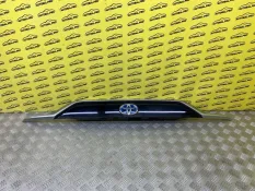 Накладка крышки багажника Toyota Rav 4 (XA50) (2018-н.в.) 2019 7680142240 2.5 I A25AFXS