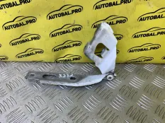 Петля капота правая Audi A4 (B8) 2007> 2011 8K0823302D