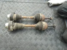 Полуось передняя правая (приводной вал, ШРУС) Volkswagen Amarok (2010-2016) 2012 ПИКАП 2.0 D