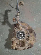 Кулак поворотный левый Toyota Hilux (2005-2015) 2014 3.0 D 1KDFTV