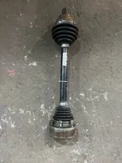 Полуось передняя левая (приводной вал, ШРУС) Volkswagen Golf VI 2008-2013 2011 1K0407271NH 2.5 I