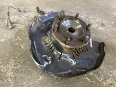 Кулак поворотный левый Toyota Land Cruiser Prado 150 (2009-2023) 2014 4321260240 3.0 D 1KDFTV