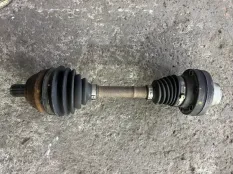 Полуось передняя правая (приводной вал, ШРУС) Volkswagen Amarok (2010-2016) 2011 2H0407271B ПИКАП 2.0 D CDCA