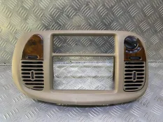 Рамка под магнитолу Lincoln Navigator I (1997-2002) 2002 XL3T7Z155AB ЛИМУЗИН 5.4 I