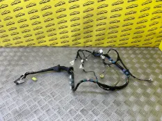 Проводка двери Toyota Rav 4 (CA40) (2012-2019) 2013 8215142C50 2.2 D 2ADFTV, передняя правая