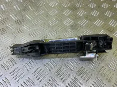 Ручка двери наружная задняя левая Mitsubishi L200 (2006-2015) 2013 5716A032 ПИКАП 2.5 D 4D56