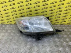 Фара правая Toyota Hilux (2005-2015) 2012 811100K420 ПИКАП 2.5 D 2KDFTV