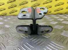 Петля двери задней правой нижняя Dodge RAM V (2018-н.в) 2020 68421708AA ПИКАП 5.7 I EZH