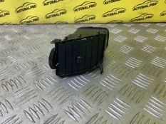 Дефлектор обдува салона Toyota Hilux (2005-2015) 2012 556800K012 ПИКАП 2.5 D 2KDFTV