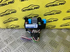 Блок реле Toyota Hilux (2005-2015) 2012 90987T2002 ПИКАП 2.5 D 2KDFTV