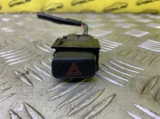 Кнопка аварийной сигнализации Toyota Hilux (2005-2015) 2012 843320K010 ПИКАП 2.5 D 2KDFTV
