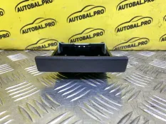 Пепельница Toyota Hilux (2005-2015) 2012 7411152010 ПИКАП 2.5 D 2KDFTV