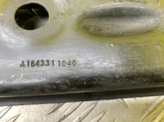 Кронштейн подрамника Mercedes-Benz GL-Класс I X164 500 (2006-2009) 2006 A1643311040 5.5 I M273, правый