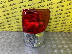 Фонарь задний правый Toyota Tundra II (2006-2022) 2010 815500C090