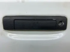 Ручка заднего (откидного) борта ISUZU D-Max II (2012-2021) 2012 8981029693 ПИКАП 2.5 D 4JK1