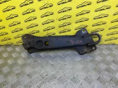 Петля буксировочная ISUZU D-Max II (2012-2021) 2012 8981739080 ПИКАП 2.5 D 4JK1, передняя левая