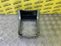 Рамка (накладка) рычага КПП ISUZU D-Max II (2012-2021) 2012 8974171502 ПИКАП 2.5 D 4JK1