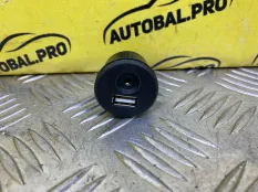 Разъем AUX / USB ISUZU D-Max II (2012-2021) 2012 898123123 ПИКАП 2.5 D 4JK1