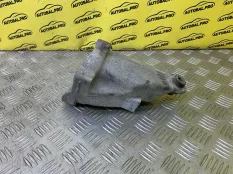 Кронштейн двигателя Mercedes-Benz GLK-Class (2008-2015) A6512233504