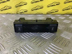 Кнопка подогрева сидений Toyota Rav 4 (XA50) (2018-н.в.) 2025 8475142050 2.0 I