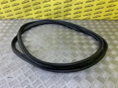 Уплотнитель багажника Toyota Rav 4 (XA50) (2018-н.в.) 2025 6788142070 2.0 I