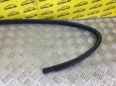 Уплотнитель двери передней левой Dodge Caliber I (2006-2012) 2006 05074152AD 2.0 D ECD