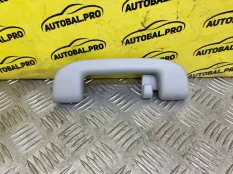 Ручка внутренняя потолочная Toyota Rav 4 (XA50) (2018-н.в.) 2025 7461007030 2.0 I, задняя правая