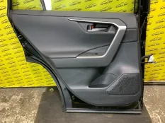 Обшивка двери задняя левая Toyota Rav 4 (XA50) (2018-н.в.) 2025 676400R220C3 2.0 I