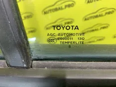 Стекло двери задней правой Toyota Rav 4 (XA50) (2018-н.в.) 2025 681030R110 2.0 I