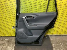 Обшивка двери задняя правая Toyota Rav 4 (XA50) (2018-н.в.) 2025 676300R220C3 2.0 I