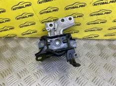 Подушка крепления двигателя Toyota Rav 4 (XA50) (2018-н.в.) 2025 12305F2060 2.0 I