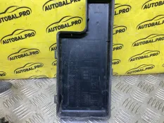 Блок предохранителей Toyota Hilux (2005-2015) 2013 827410K010 ПИКАП 3.0 D 1KDFTV