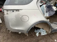 Крыло заднее правое Land Rover Discovery V (2016-н.в.) 2018 LR084290 3.0 D 30DDTX