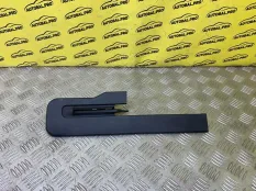 Крышка крепления сиденья Toyota Land Cruiser Prado 150 (2009-2023) 2014 7213760170 ВНЕДОРОЖНИК 3.0 D 1KDFTV