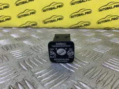 Кнопка (выключатель) Toyota Land Cruiser Prado 150 (2009-2023) 2014 6906512460 ВНЕДОРОЖНИК 3.0 D 1KDFTV