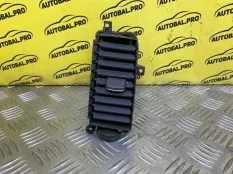 Дефлектор обдува салона Nissan Pathfinder (R51M) 2004-2013 2007 68751EB30 ВНЕДОРОЖНИК 2.5 D YD25DDTI