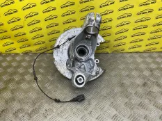 Кулак задний правый Land Rover Range Rover Evoque I (2011-2018) LR024482
