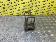 Стремянка задней рессоры Nissan Navara (D40) 2004-2015 2012 55247EB30B ПИКАП 2.5 D YD25DDTI