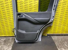 Обшивка двери задняя правая Nissan Pathfinder (R51M) 2004-2013 2005 829005X60A 2.5 D YD25DDTI