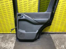 Обшивка двери задняя правая Nissan Pathfinder (R51M) 2004-2013 2007 829005X60A ВНЕДОРОЖНИК 2.5 D YD25DDTI
