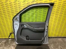 Обшивка двери передняя правая Nissan Pathfinder (R51M) 2004-2013 2008 809005X60A ВНЕДОРОЖНИК 2.5 D YD25DDTI