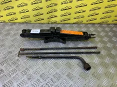 Домкрат Nissan Pathfinder (R51M) 2004-2013 2011 99550EB300 ВНЕДОРОЖНИК 2.5 D YD25DDTI