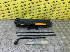 Домкрат Nissan Pathfinder (R51M) 2004-2013 2008 99550EB300 ВНЕДОРОЖНИК 2.5 D YD25DDTI