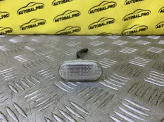 Повторитель поворота в крыло Nissan Pathfinder (R51M) 2004-2013 2005 26160AX001 2.5 D YD25DDTI