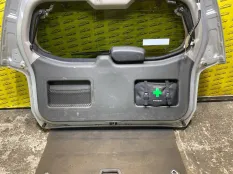 Обшивка двери багажника Nissan Pathfinder (R51M) 2004-2013 2005 90901EB31C 2.5 D YD25DDTI
